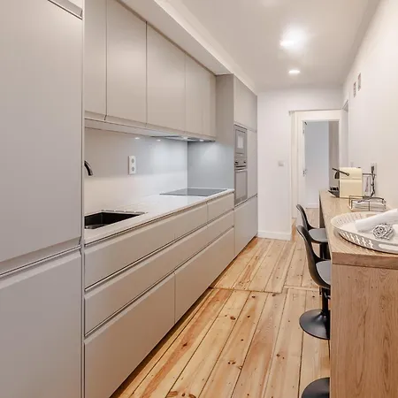 C1 Modern & Bright! Charming Apartment With 2 Bedrooms In Bairro Alto, Lisbon Downtown *