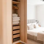 C1 Modern & Bright! Charming With 2 Bedrooms In Bairro Alto, Downtown * Lisboa